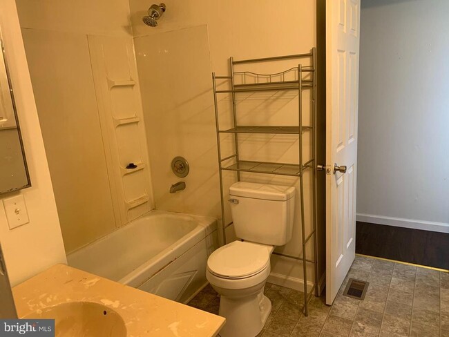 Foto del edificio - 729 Dollar Lane