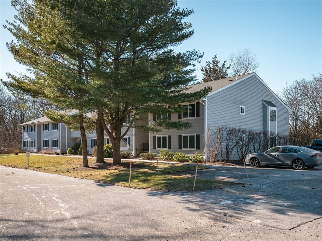Primary Photo - 18 Beal's Cove Rd