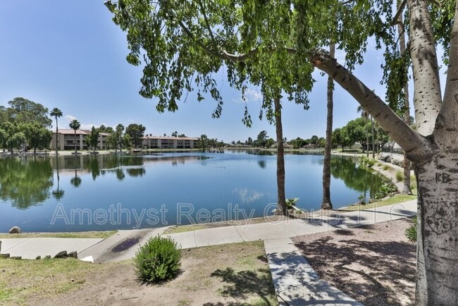 Building Photo - 11666 N 28th Dr