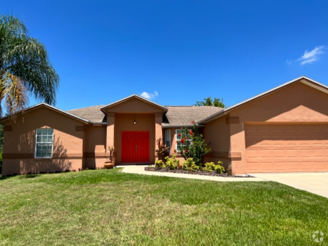 Building Photo - 6217 Cross Creek Blvd