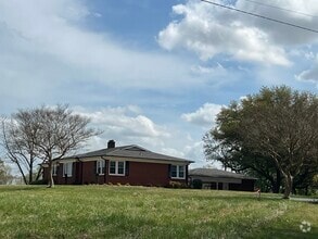 Building Photo - 8621 Overcash Rd
