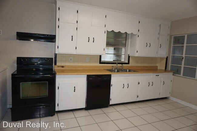 Building Photo - 3 br, 1 bath House - 1950 Delray Avenue