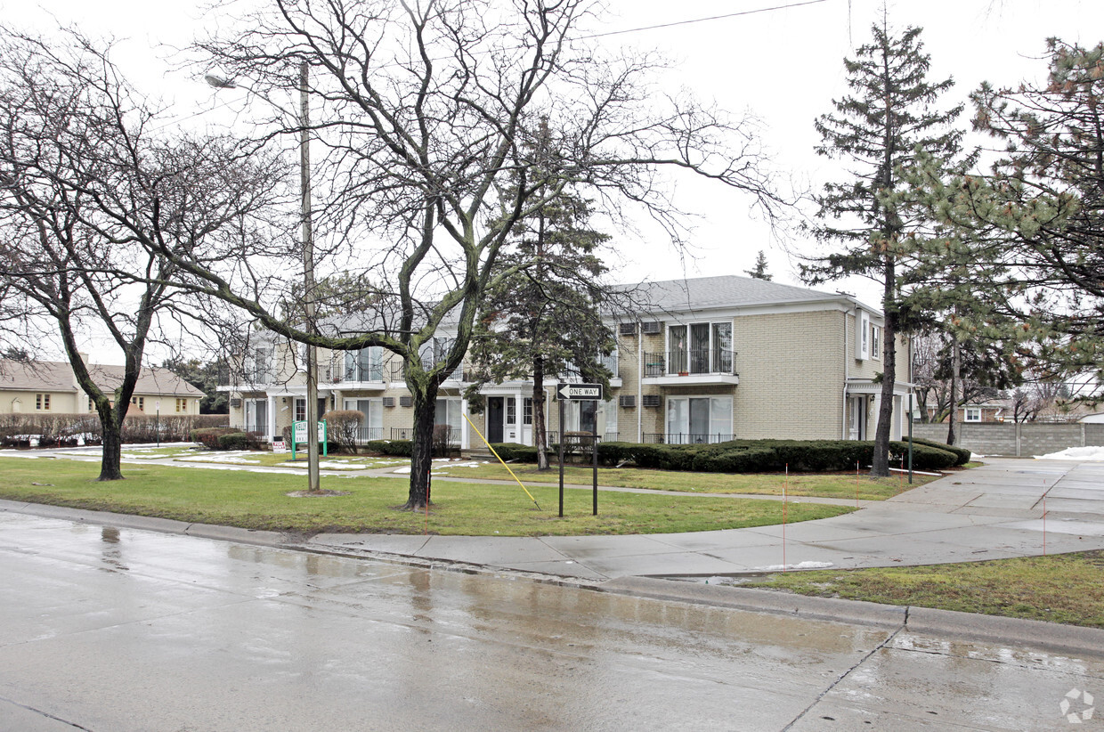 Building Photo - Kelly Pointes Apartments