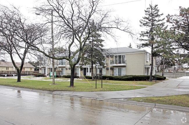 Kelly Manor Apartments Eastpointe Mi Building Photo Kelly Manor Apartments