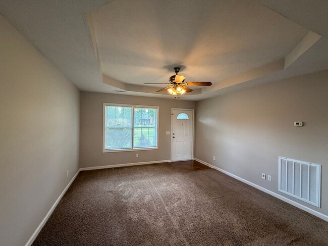 Building Photo - Available Now - 3BR 2BA Home in Smyrna **All one level** $300 Off First Month's Rent!