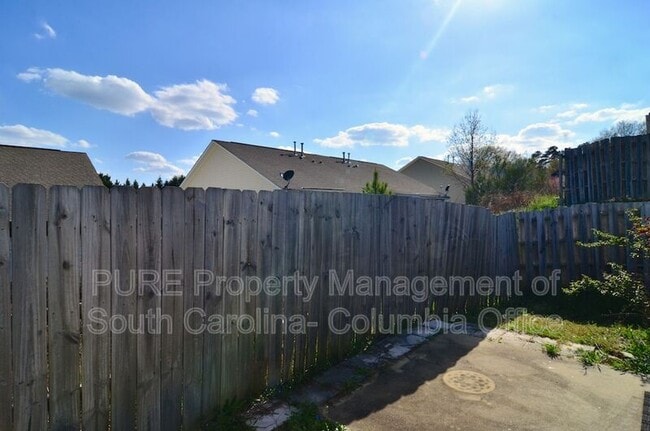 Building Photo - 112 Palm Ct