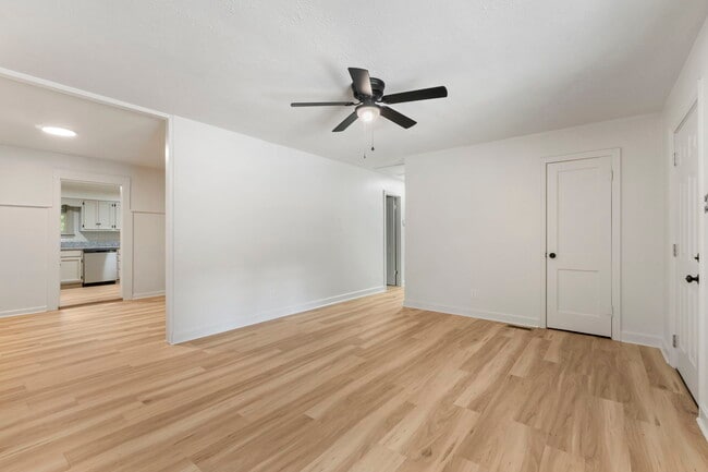 Building Photo - 4423 West Dr