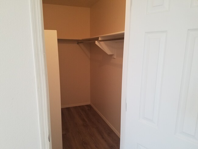 Walk-in Closet View 1 - 12805 Dunes Rd SE