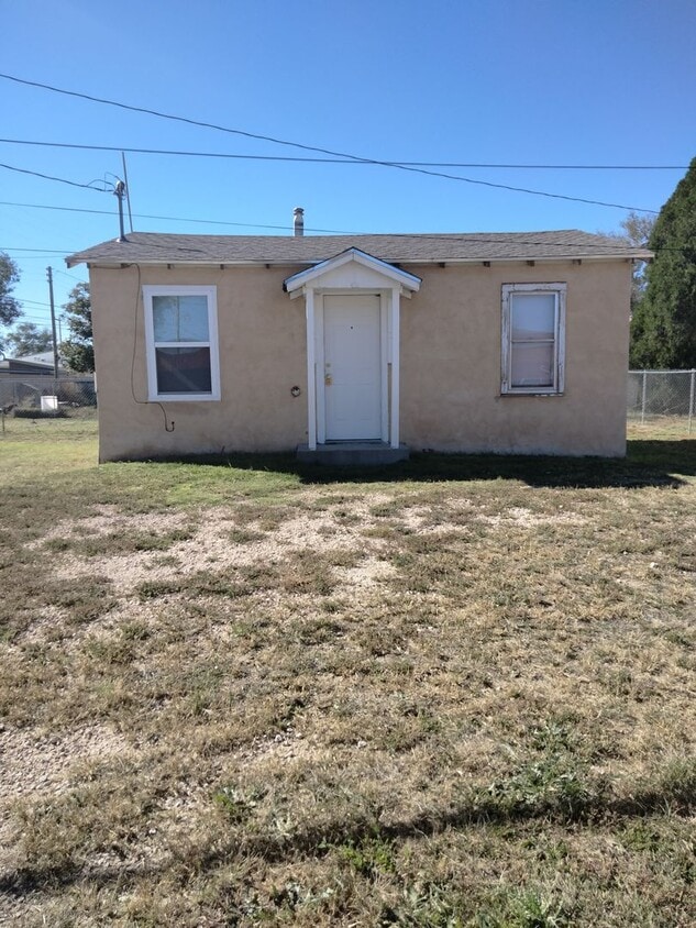 Foto principal - Cozy One Bedroom, One Bath House in Peacef...