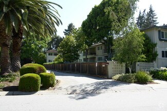 Building Photo - Noel Oaks Apartments