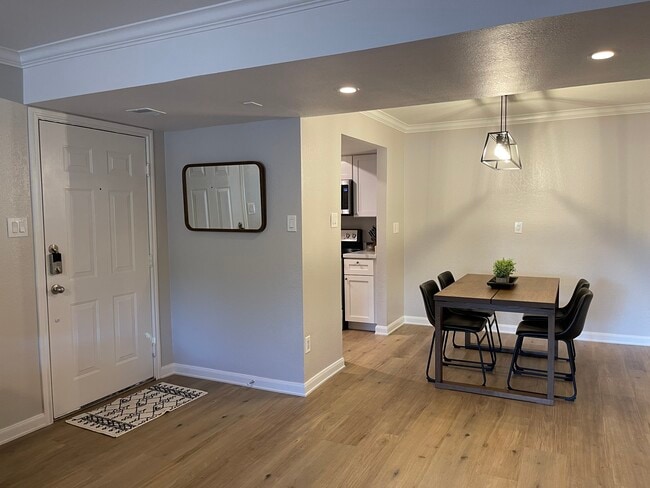 Building Photo - 8260 E Arabian Trl