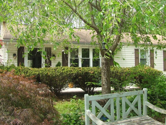 Building Photo - 203 Brookside Drive