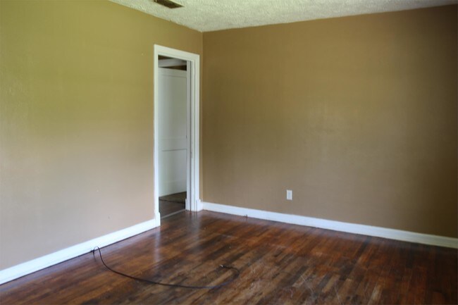 Foto del edificio - 1712 W Lincoln Ave