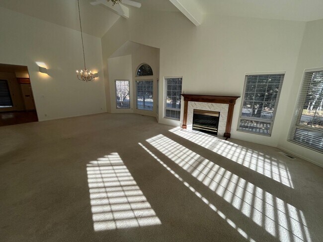 Foto del edificio - Charming Single Level Home in Quiet Awbrey...