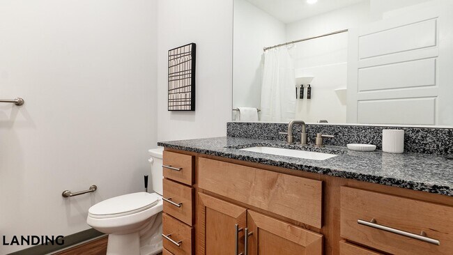 Foto del edificio - 302 13th St S