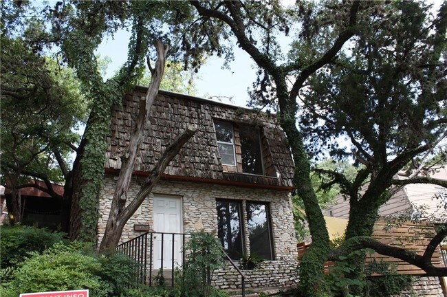 Foto del edificio - 1612 East Side Dr