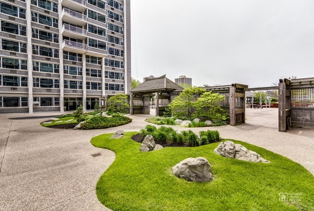 Sun Deck - 4250 N Marine Dr