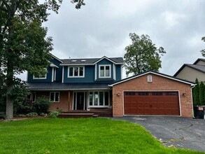 Building Photo - 551 Maloney Ave