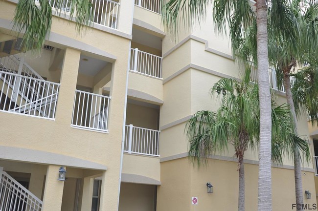Building Photo - 85 Riverview Bend S