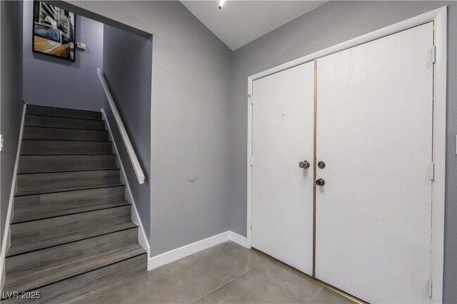 Building Photo - 5301 Opuntia St