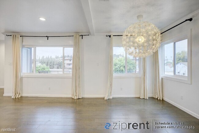 Building Photo - 3 br, 2 bath House - 3908 Toland Way, Los ...
