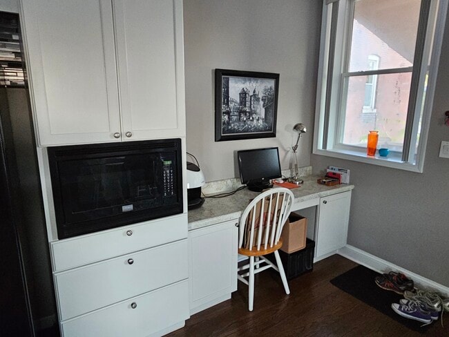 Kitchen - 4333 Maryland Ave