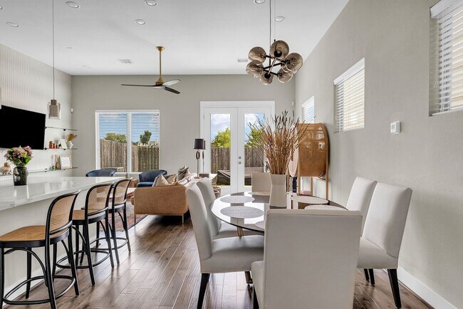 Foto del edificio - 806 Thornton Rd