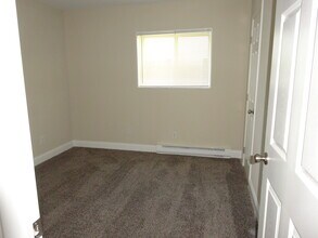 Building Photo - Saratoga Apartments - STA