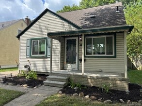 Building Photo - 609 N Dorchester Ave