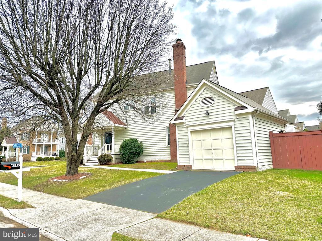 Primary Photo - 6517 Summerton Way