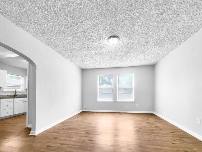 Building Photo - 8957 5th Ave