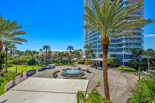 Foto del edificio - 50 South Pointe Dr