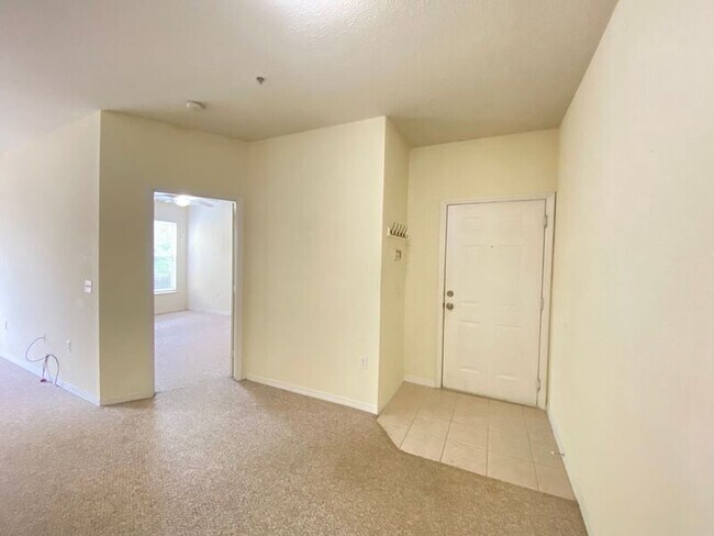 Foto del edificio - 1325 Lake Shadow Cir