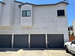 Building Photo - 4435 Marlborough Ave