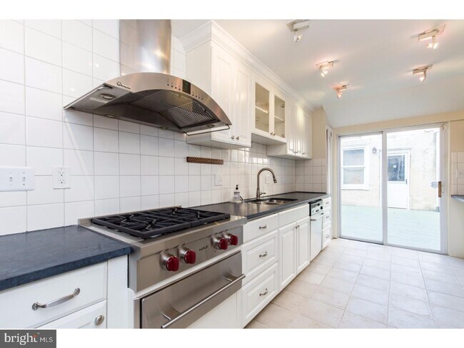 Foto del edificio - 203 Carpenter St