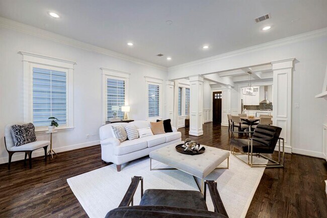 Foto del edificio - 623 W 16th St