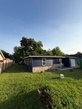 Building Photo - 5938 Doulton Dr