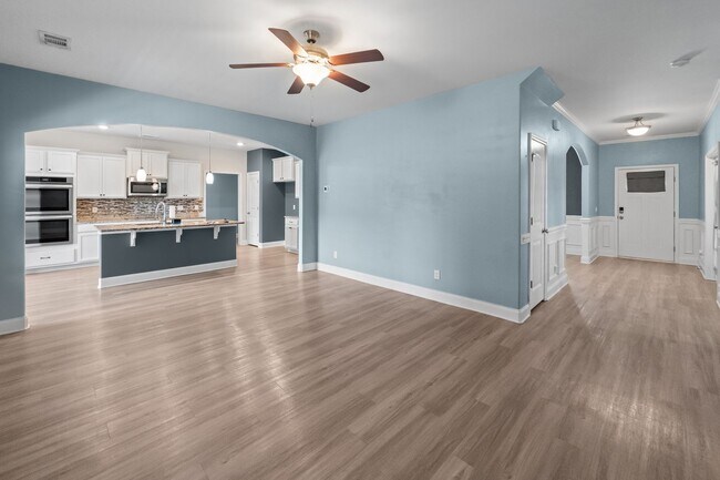 Foto del edificio - Spacious 5-Bedroom Home in The Palms at New Hampstead with Office & Screened Porch