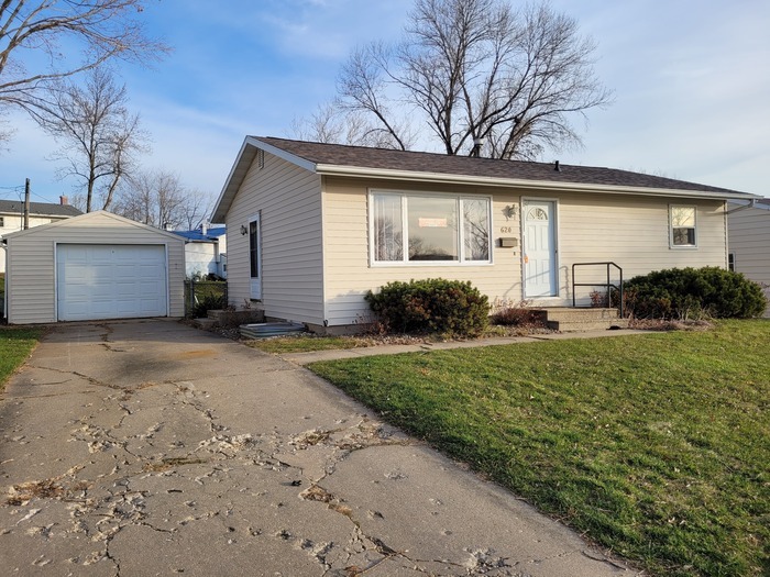 620 W 9th Ave, Marion, IA 52302 - House Rental in Marion, IA ...