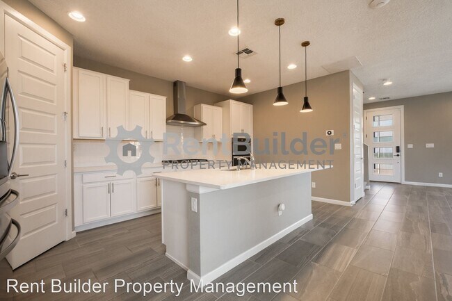 Building Photo - 3 br, 2.5 bath House - 6315 Vista Del Bosq...