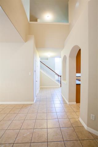 Building Photo - 2805 Gooseberry Dr