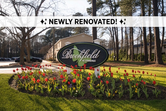 Brookfield Entrance - Brookfield at Lynndale
