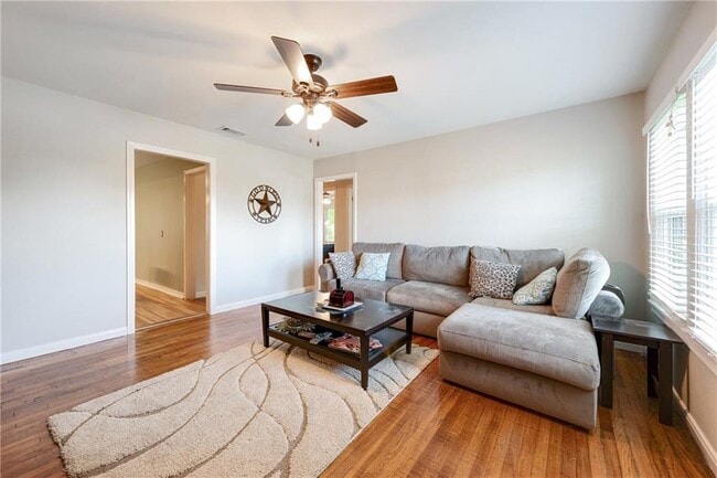 Building Photo - 7815 Hardy Dr