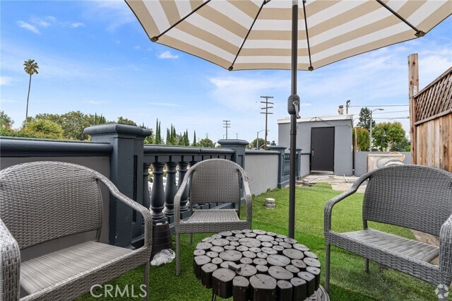 Foto del edificio - 6000 Woodman Ave