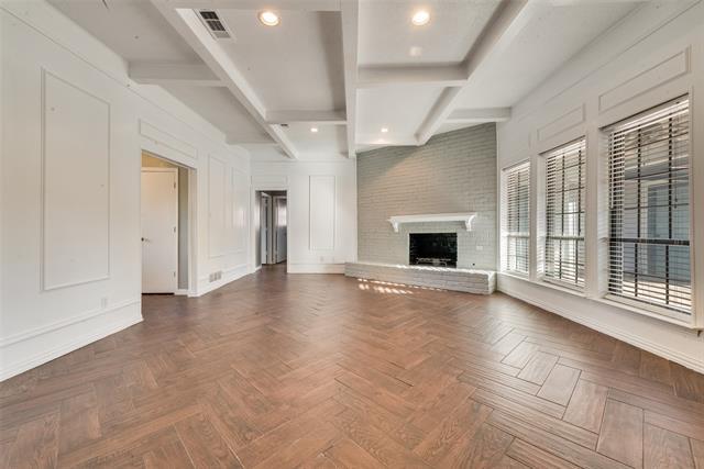 Foto del edificio - 2740 Teakwood Ln