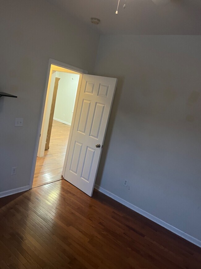 Foto del edificio - 903 E Watauga Ave