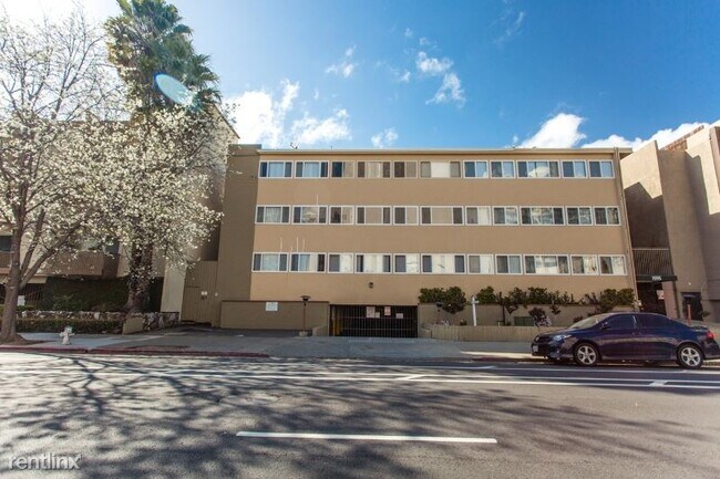 Building Photo - 1555 Madison St