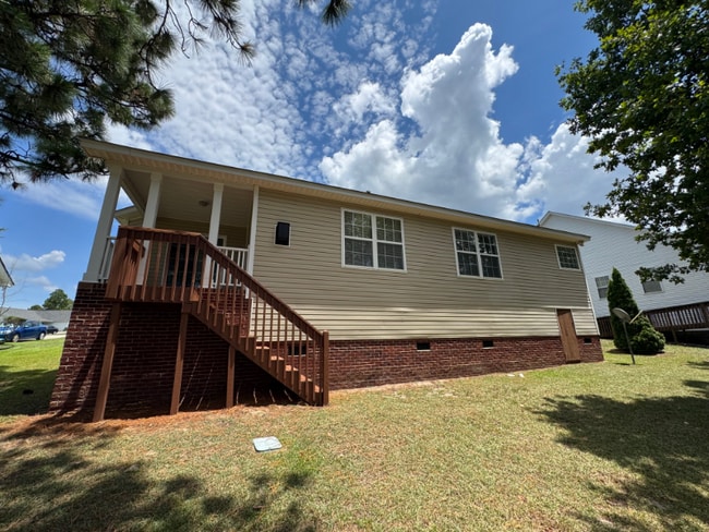 Building Photo - 105 Founders Ridge Rd