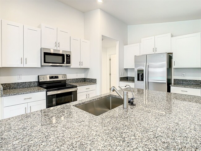 Building Photo - 3 br, 2 bath House - 36495 Smithfield Lane