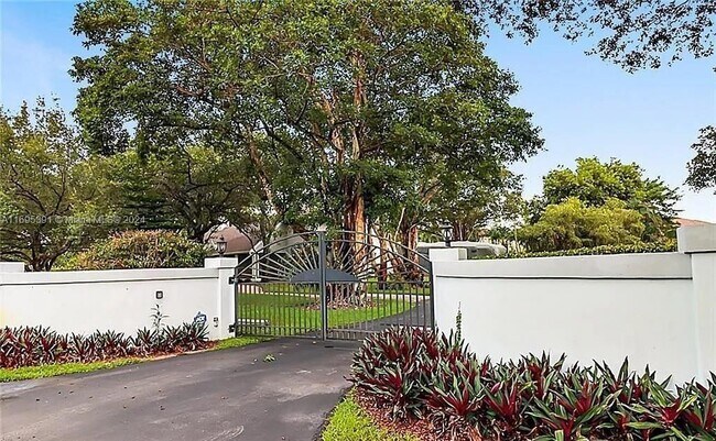 Foto del edificio - 13500 SW 55th St